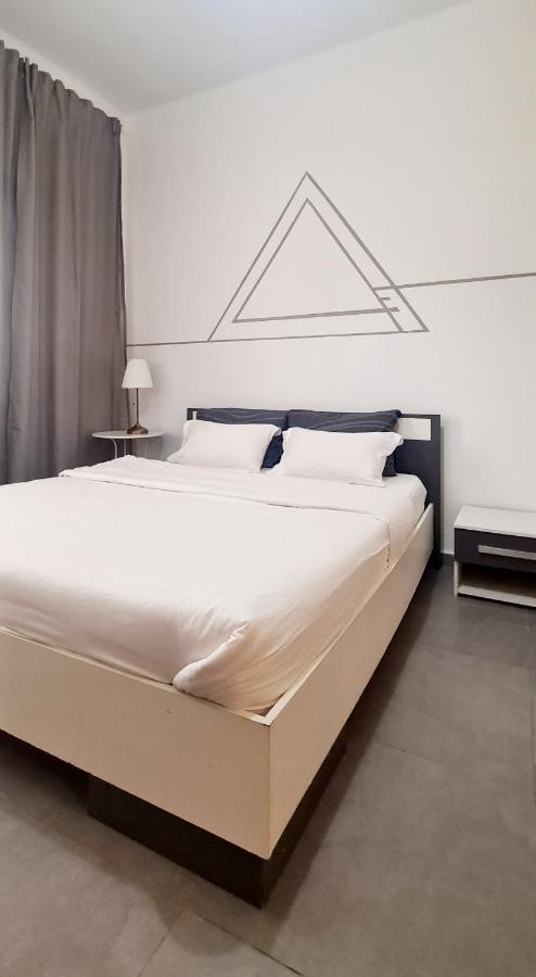 Nice Apartments On Ben Yehuda Str Tel Aviv Ngoại thất bức ảnh