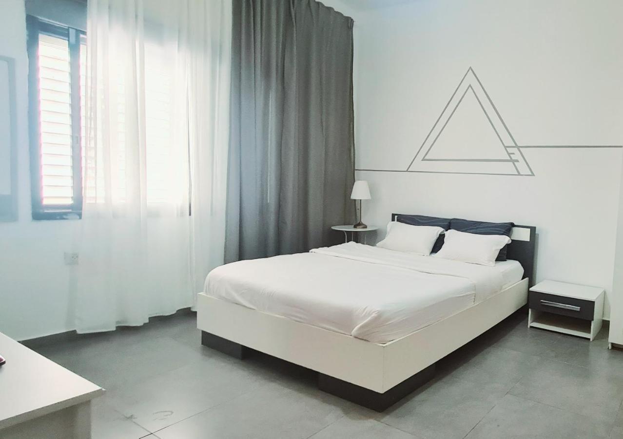 Nice Apartments On Ben Yehuda Str Tel Aviv Ngoại thất bức ảnh